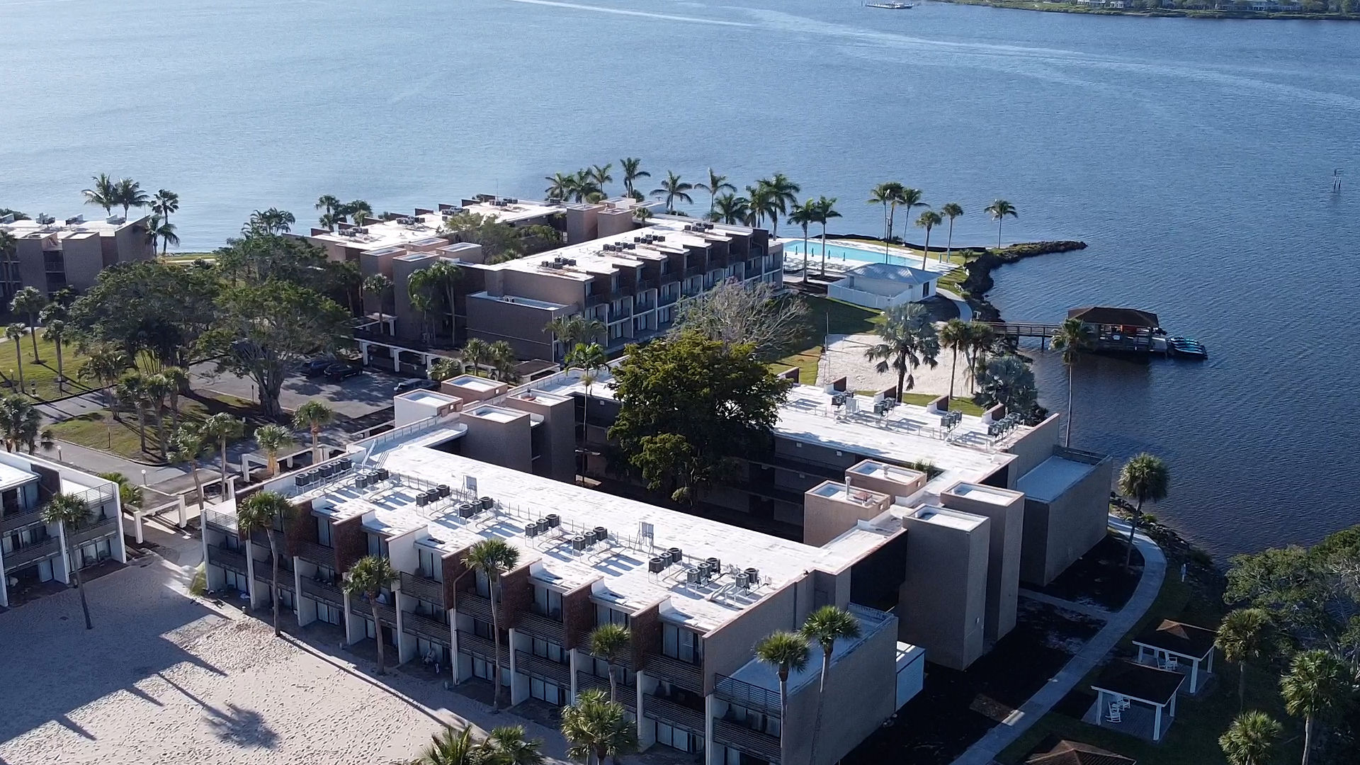 Students enjoying a Florida theme park attraction